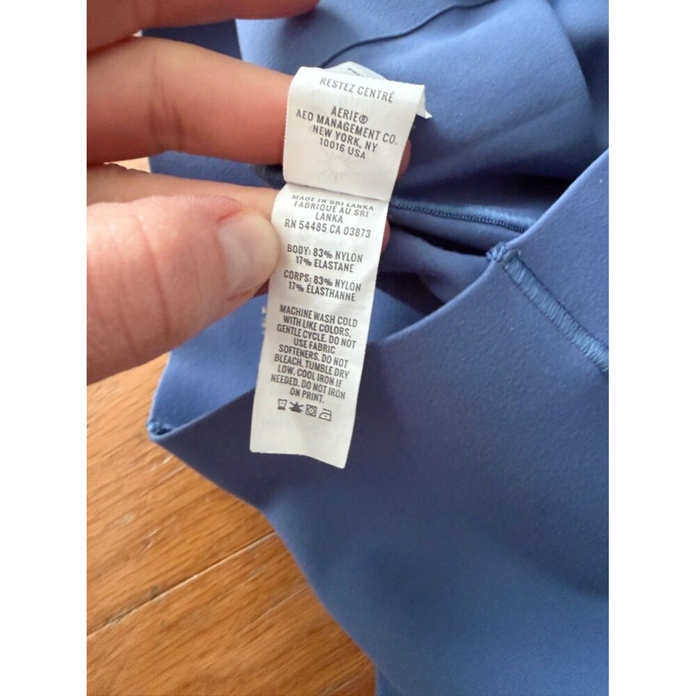 Offline by Aerie Blue Real Me Xtra Bike Shorts Size M 7” - Picture 7 of 10